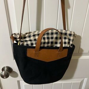 Madewell Black and Tan Shoulder Bag with Timeless Design